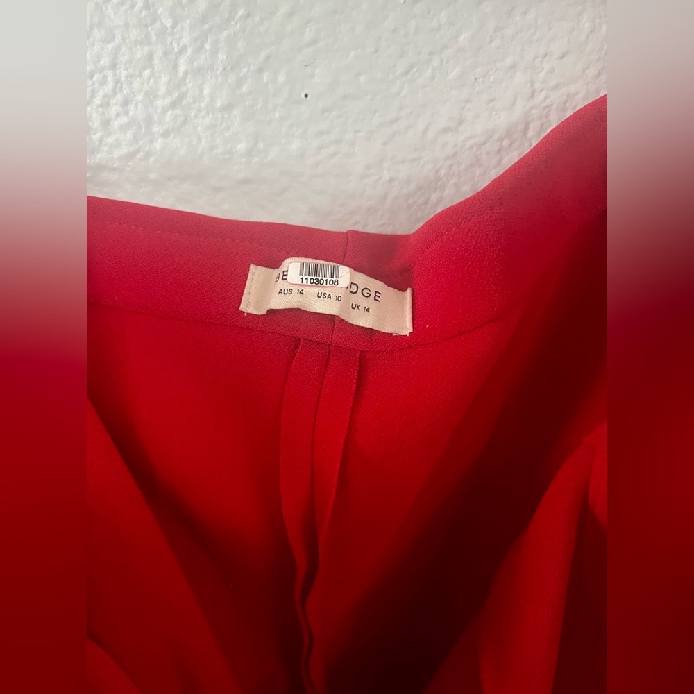 Red off shoulder dress - Picture 6 of 10